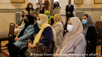 Οι γυναίκες από το Αφγανιστάν στο Προεδρικό Μέγαρο