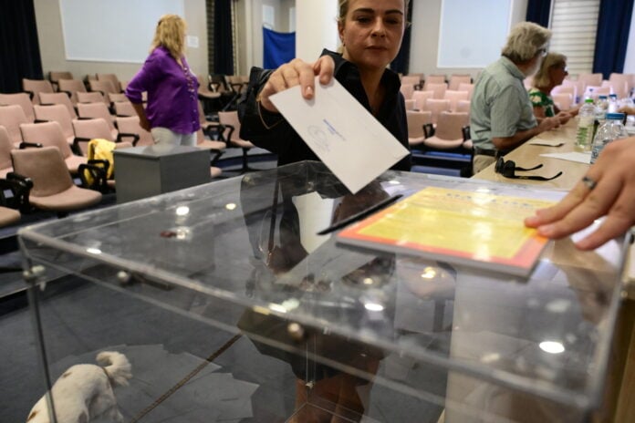 Παράταση στην εκλογική διαδικασία για την προεδρία του ΠΑΣΟΚ ΚΙΝΑΛ